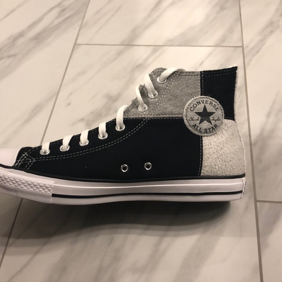 NWT Men’s Converse High Top Sneakers - Picture 6 of 8